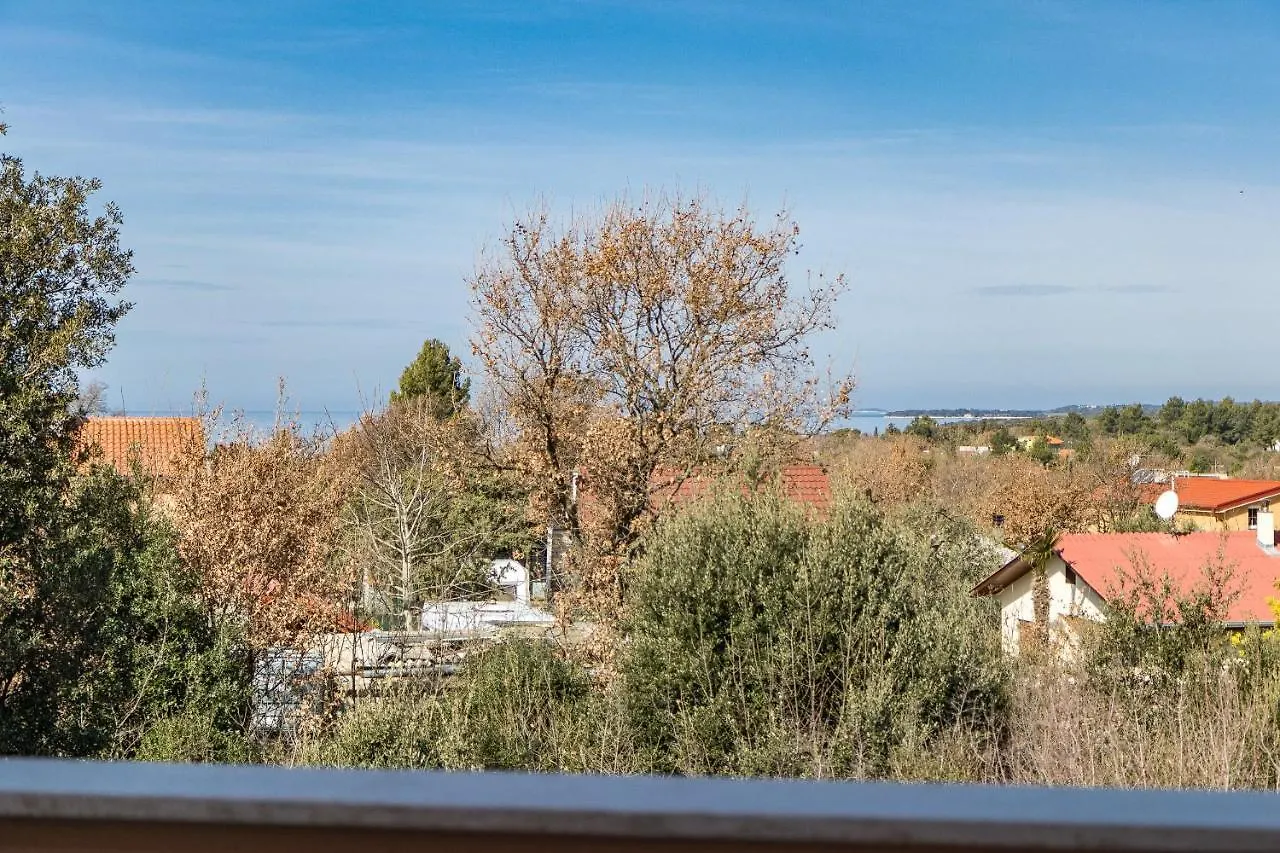 Villa Tiana Peroj